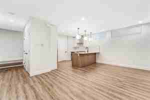 featured image of 845 Woodroffe Ave
