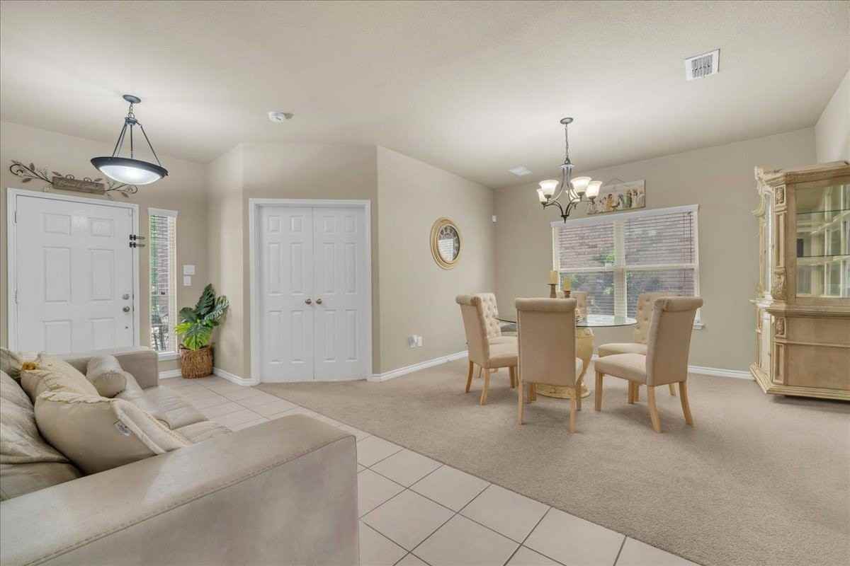 1820 Christopher Creek Dr - Photo 3 of 39