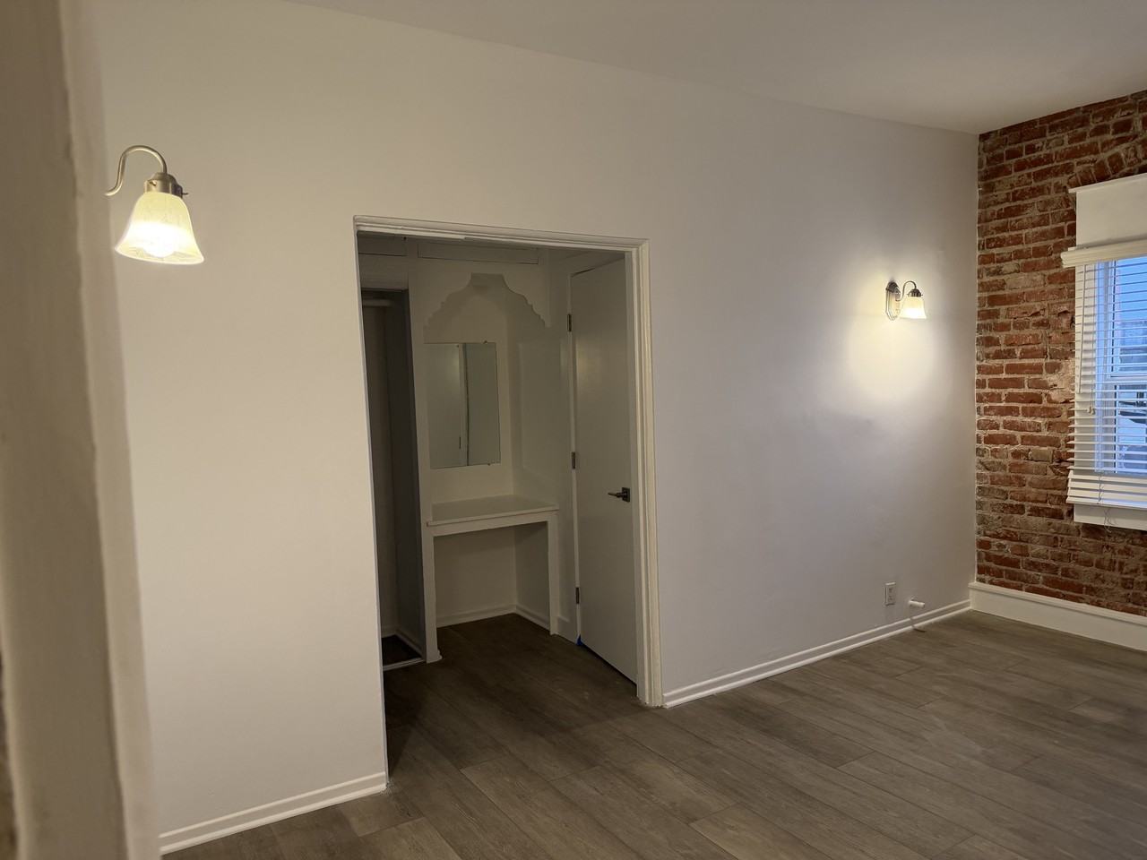 1616 Venice Boulevard #105 - Photo 5 of 11