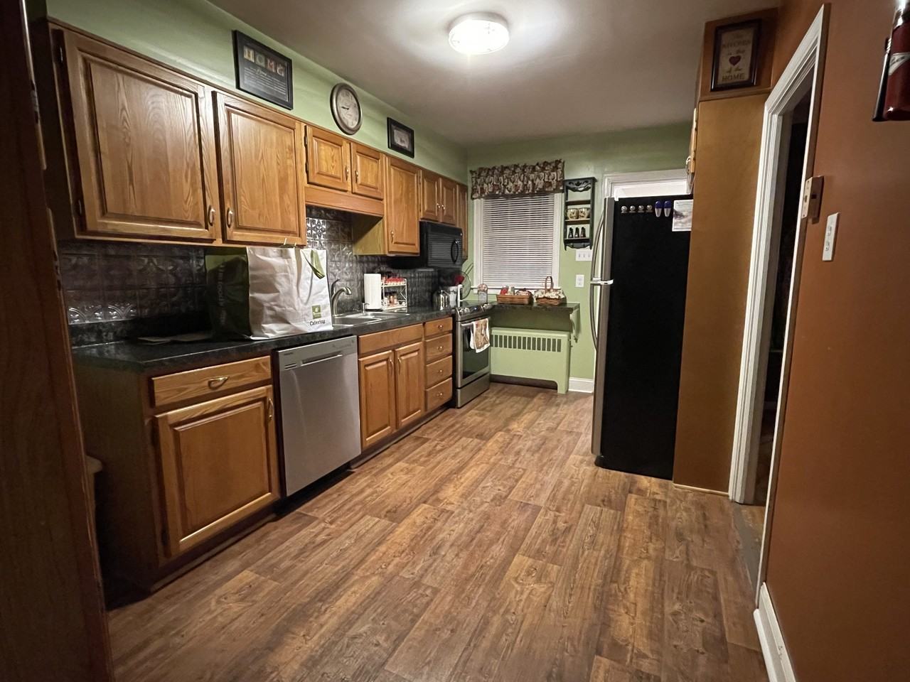 405 Washington Ave #1 - Photo 2 of 14
