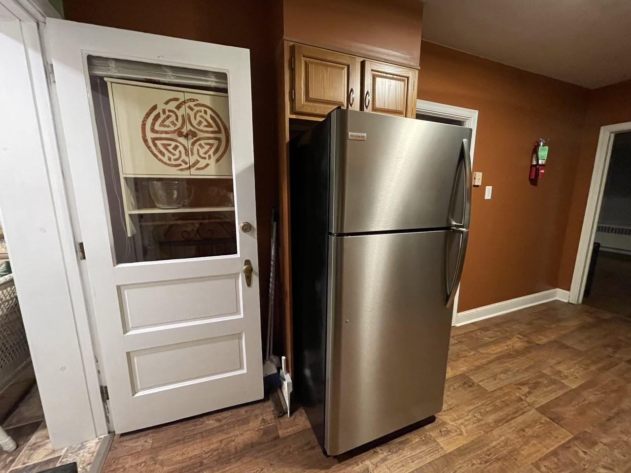 405 Washington Ave #1 - Photo 4 of 14