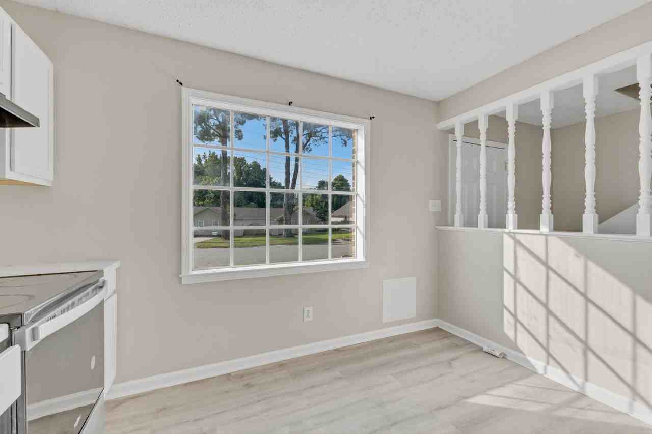 40 Carolane Dr #4 - Photo 6 of 19