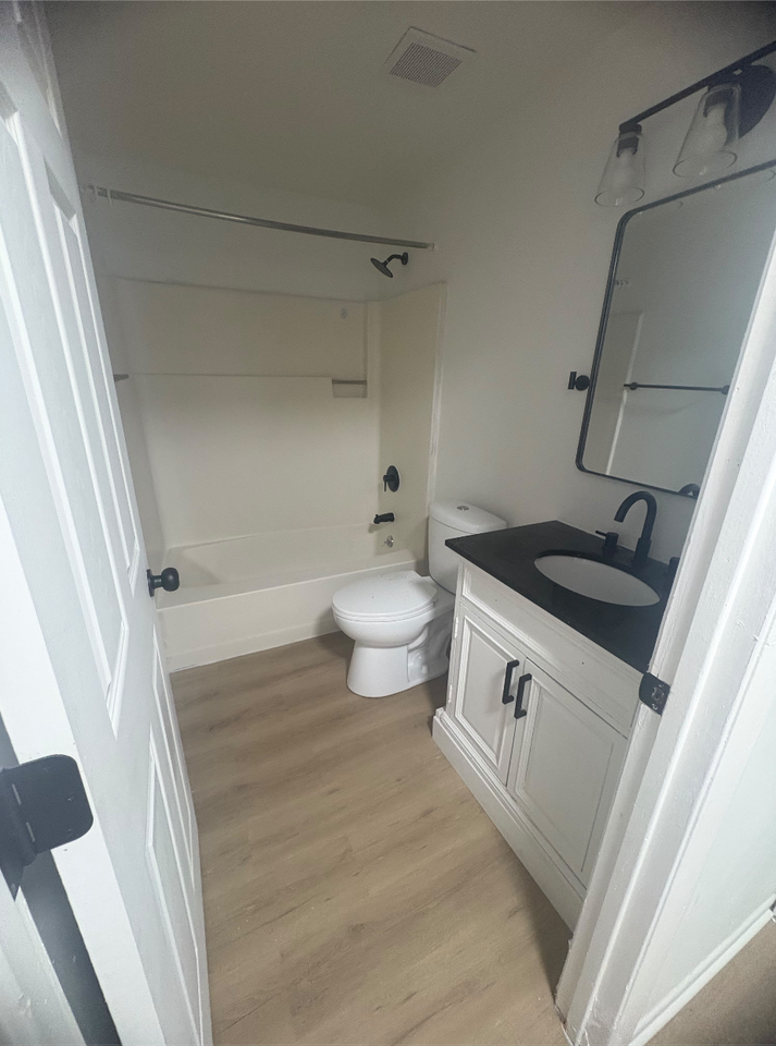 1636 Miami Ave #1640 - Photo 6 of 10