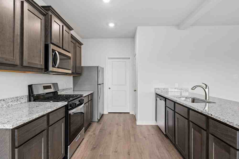 103 Condie Russell Ave - Photo 6 of 21