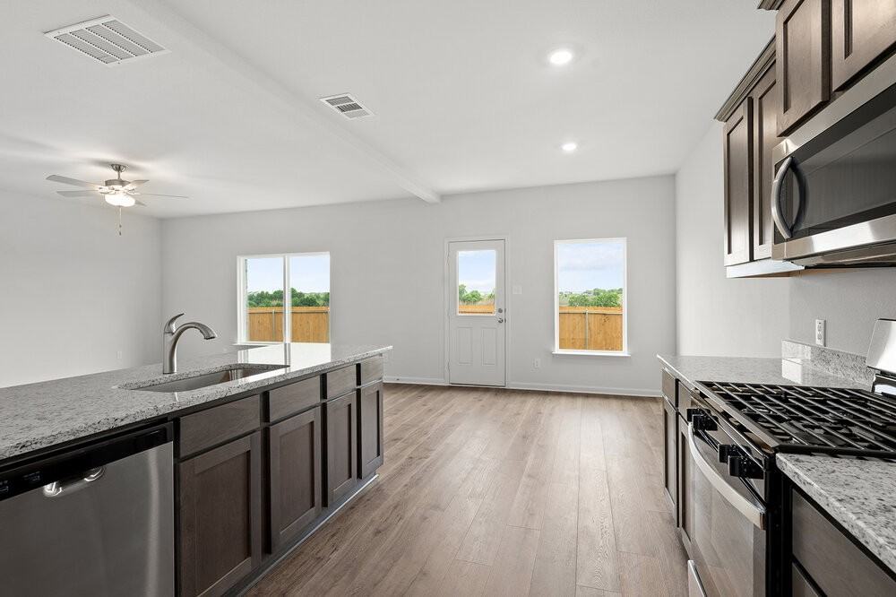 103 Condie Russell Ave - Photo 7 of 21