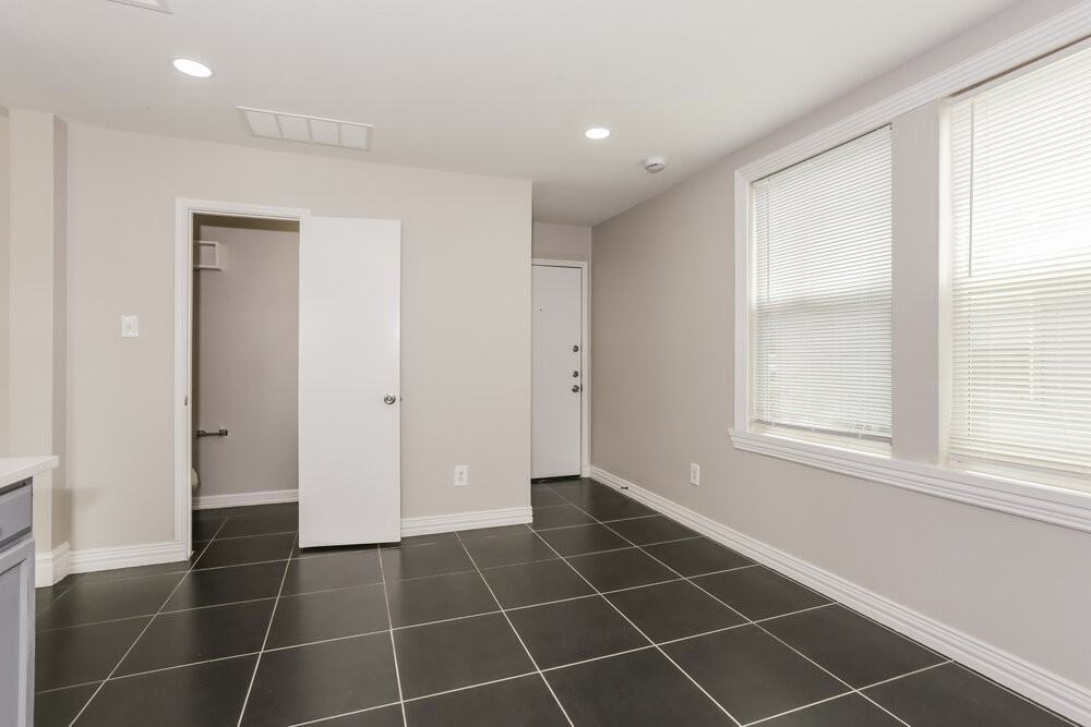 10500 Flagstaff Run - Photo 6 of 17