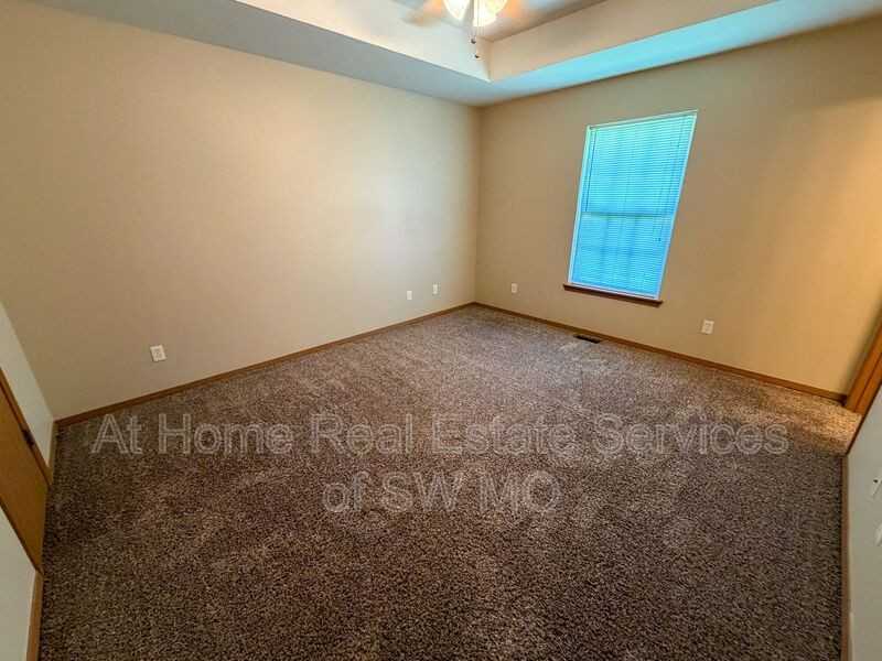 3314 N Marion Ave - Photo 6 of 14