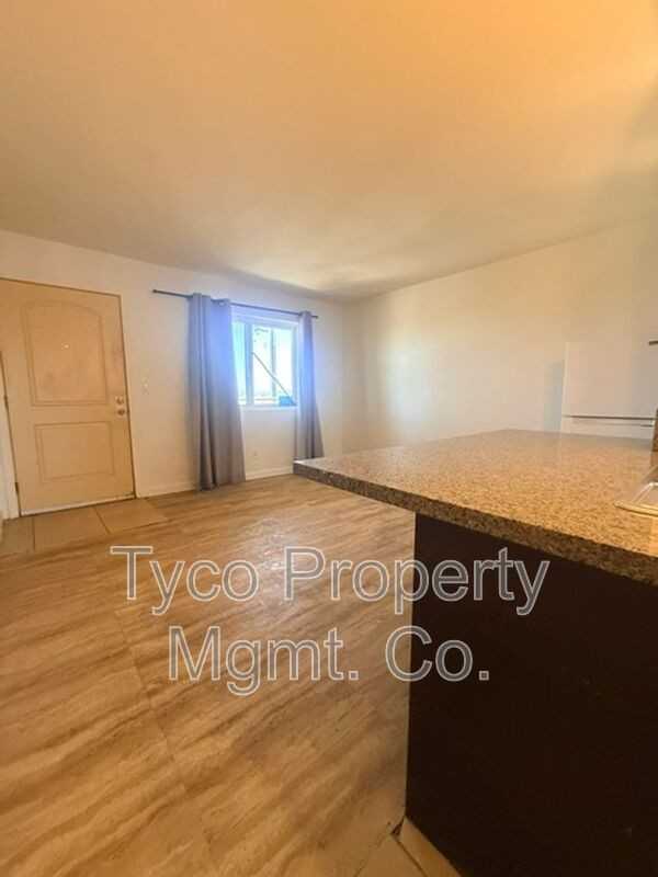 801 National City Blvd #1103 - Photo 5 of 14
