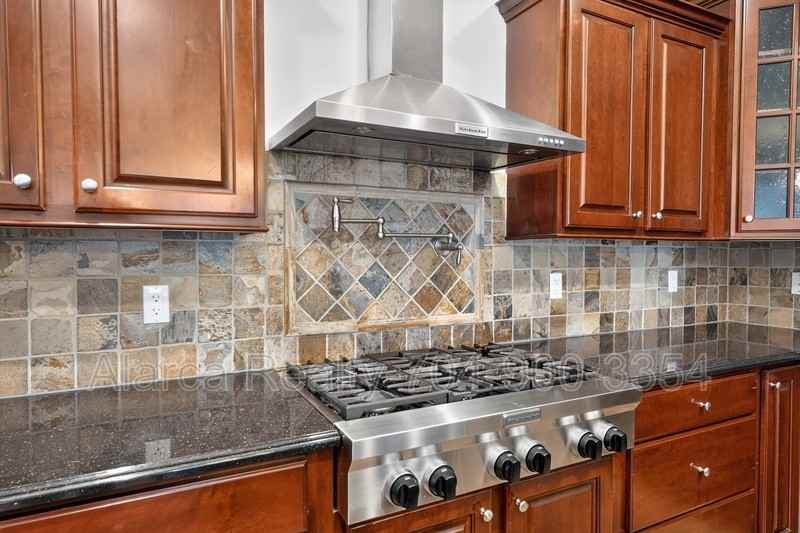 2718 Old Course Rd - Photo 6 of 38