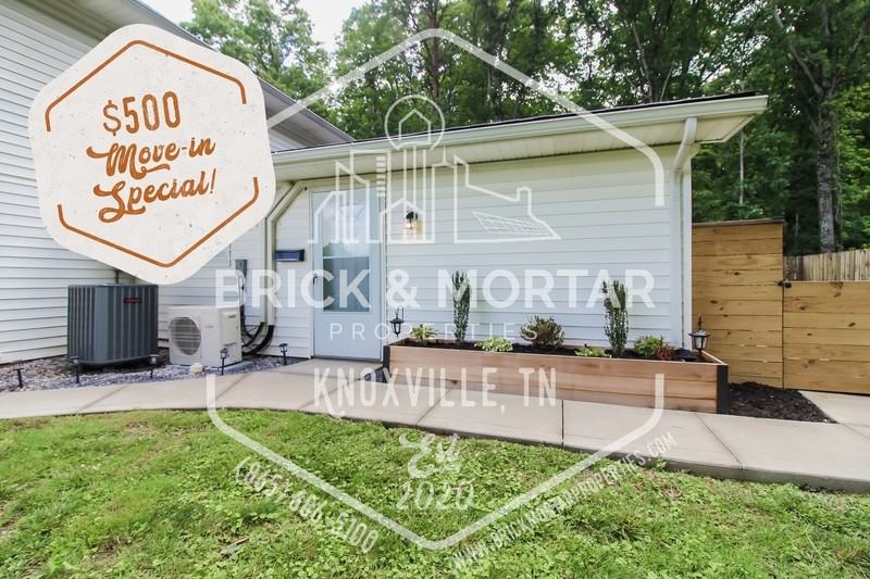 617 S Gallaher View Rd #101