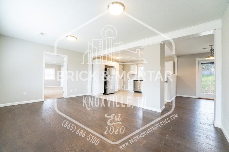 837 Teffeteller Ln - Photo 4 of 38