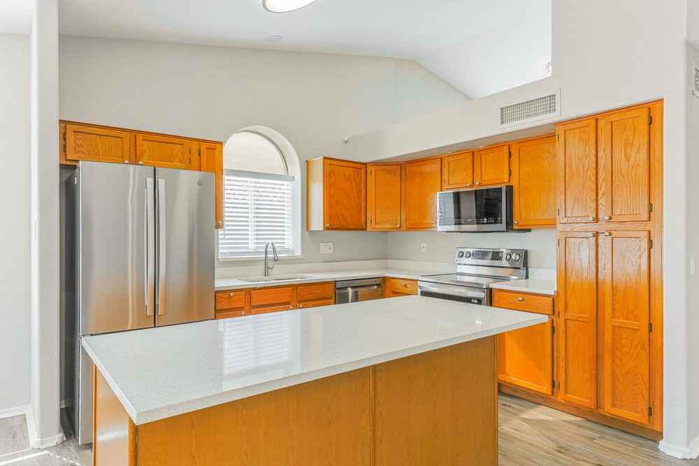 4262 E Alder Ave - Photo 6 of 16