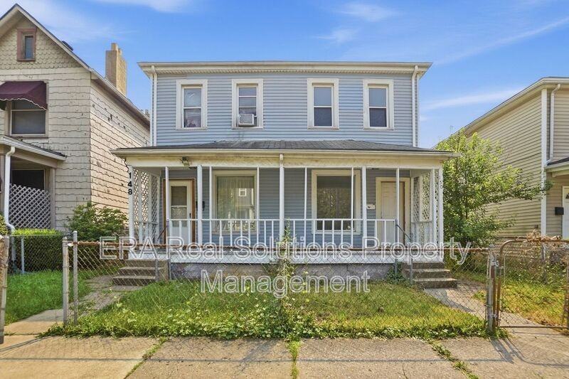 150 S Cypress Ave - Photo 5 of 33