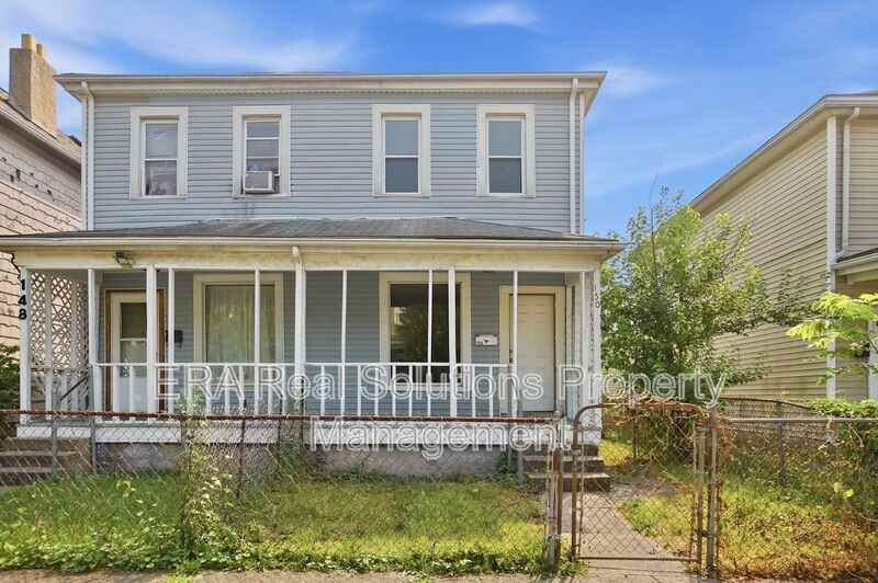 150 S Cypress Ave - Photo 7 of 33