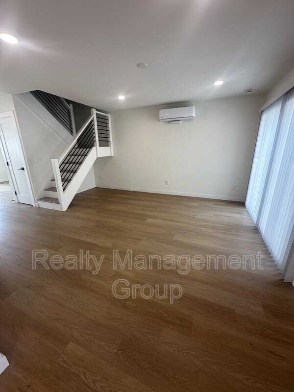 11218 Poblado Rd - Photo 6 of 20