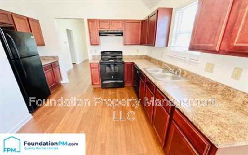 1314 Crosstown Ct - Photo 4 of 17