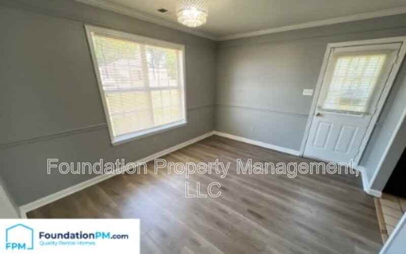 2485 Wellons Ave - Photo 7 of 15