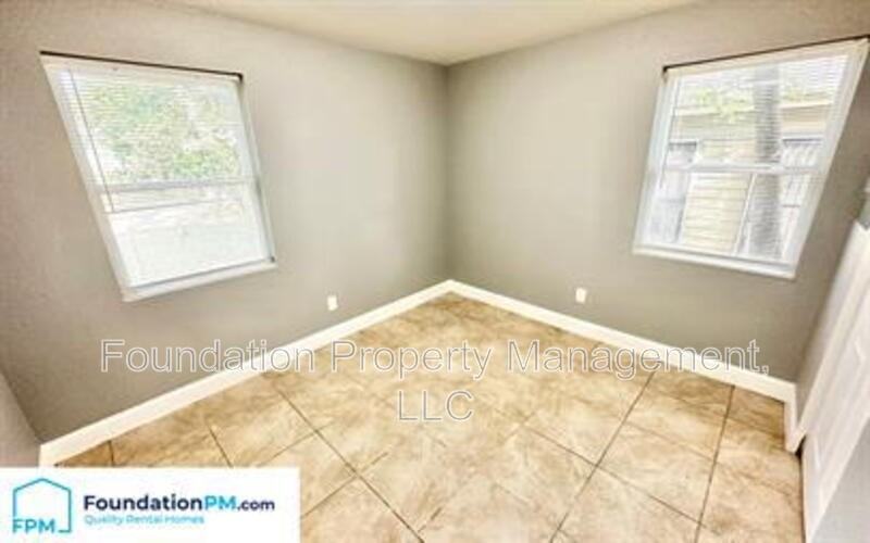 1165 Krayer St #3 - Photo 5 of 9
