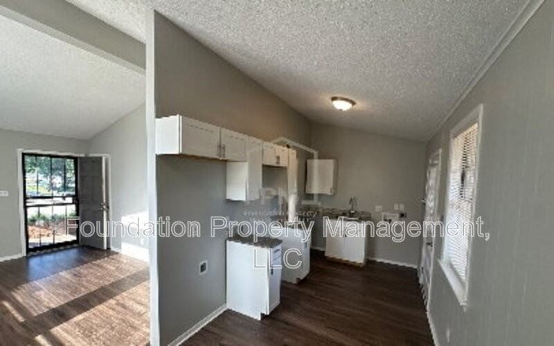 2252 Cassie Ave - Photo 6 of 20