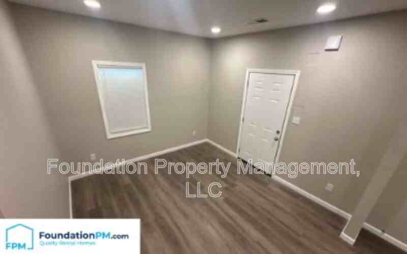 772 Pearce St - Photo 5 of 16