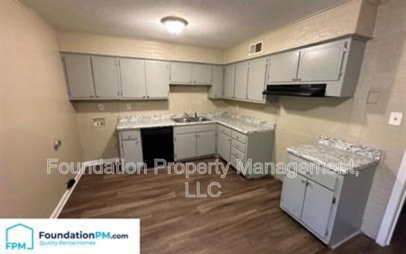 3214 Mario St - Photo 3 of 12