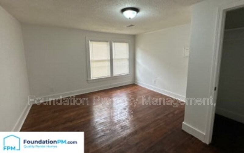 914 Garland St - Photo 5 of 13