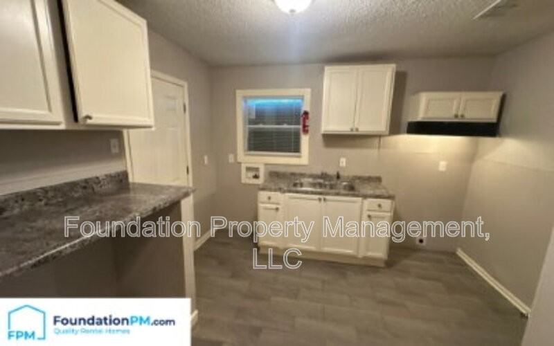 2601 Dakar Ave - Photo 5 of 17