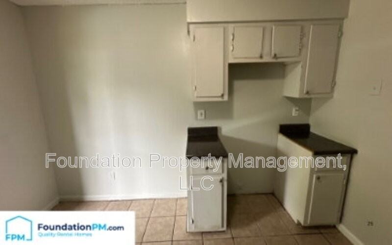 5043 Bowdoin Dr - Photo 5 of 14