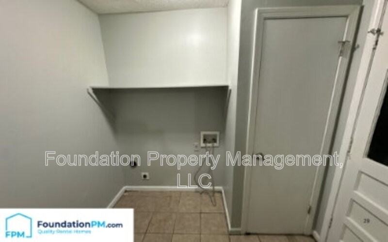 5043 Bowdoin Dr - Photo 6 of 14