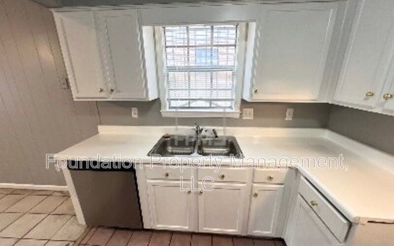 1317 Royal Oaks Cv #1 - Photo 5 of 20