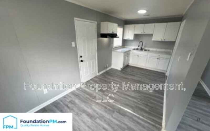 765 Marywood St - Photo 4 of 13