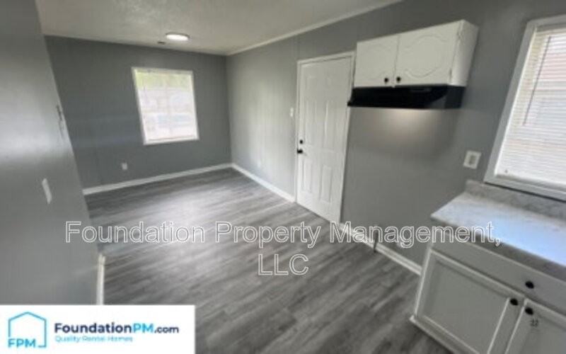 765 Marywood St - Photo 5 of 13