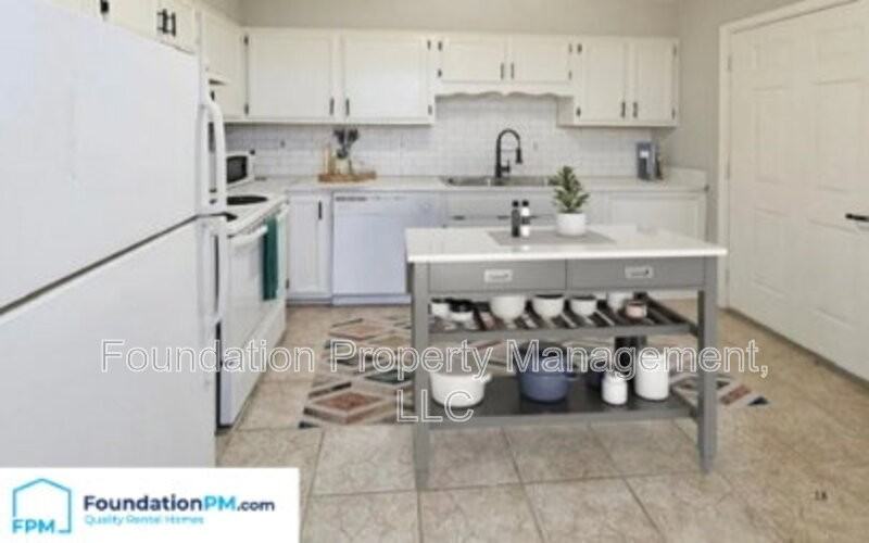 34 N Idlewild St #14 - Photo 5 of 11