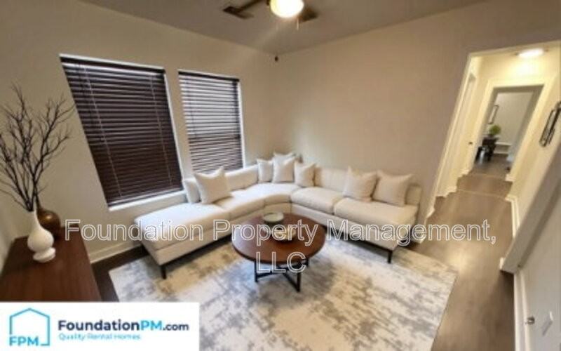 877 N Bingham St #1 - Photo 7 of 14