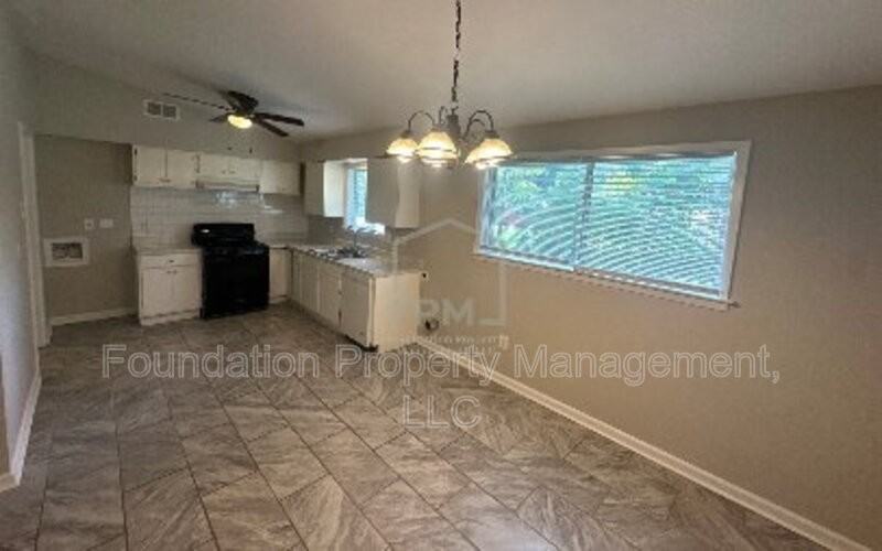 2237 Gayle Ave - Photo 5 of 18