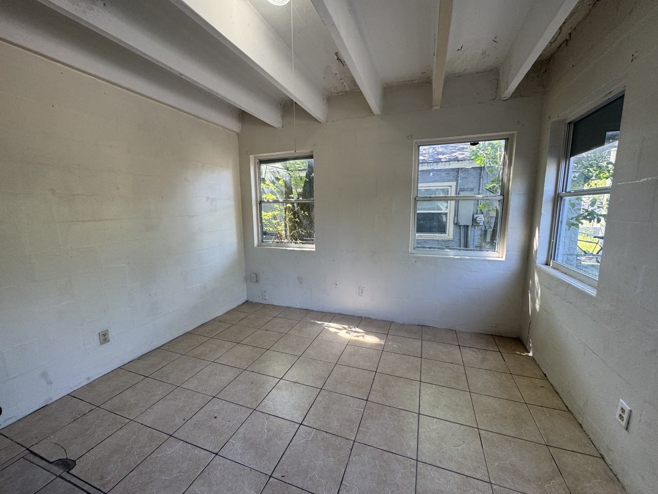 543 Division St #1 - Photo 3 of 25