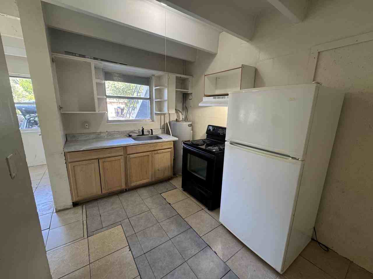 543 Division St #1 - Photo 6 of 25