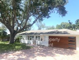 featured image of 5677 Beneva Woods Cir