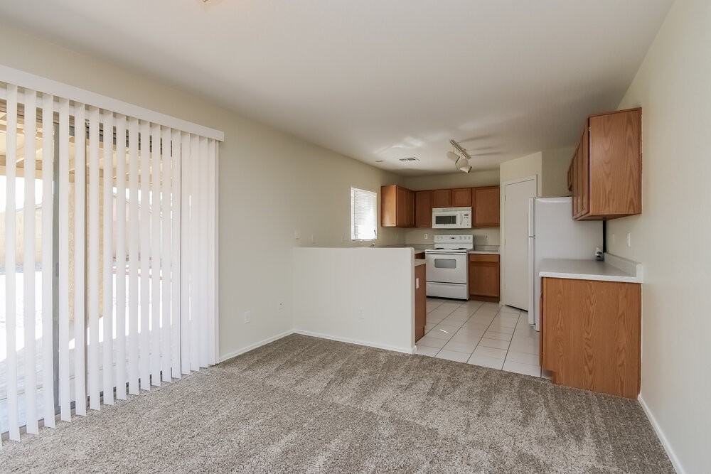 12921 N 127th Ln - Photo 4 of 18