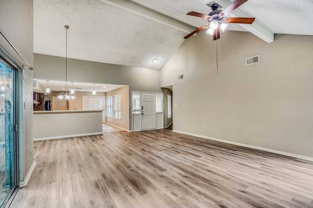 12723 Ashford Knoll Dr - Photo 5 of 16