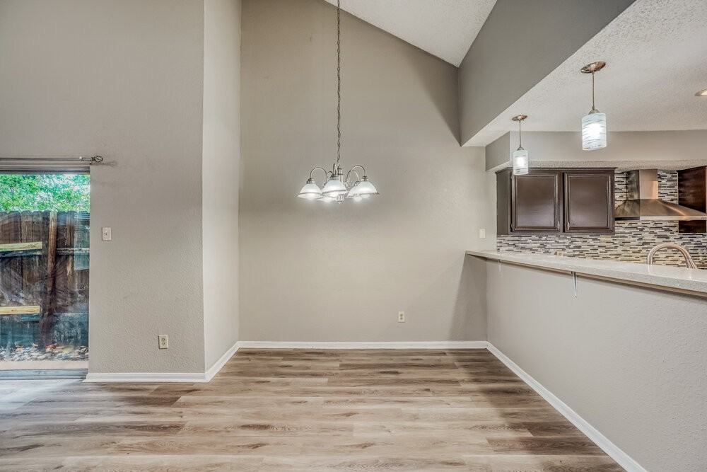 12723 Ashford Knoll Dr - Photo 6 of 16