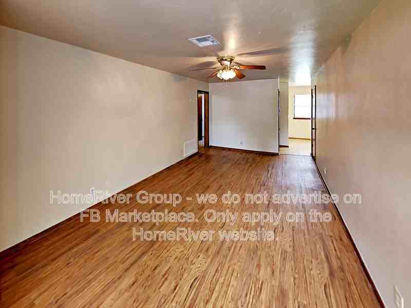 660 W Forster Dr - Photo 3 of 18