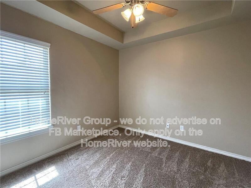 914 Sw 92nd St - Photo 5 of 9