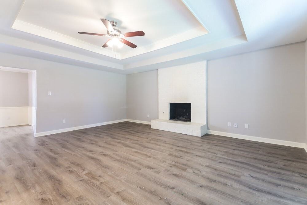 405 W Marble St - Photo 4 of 16