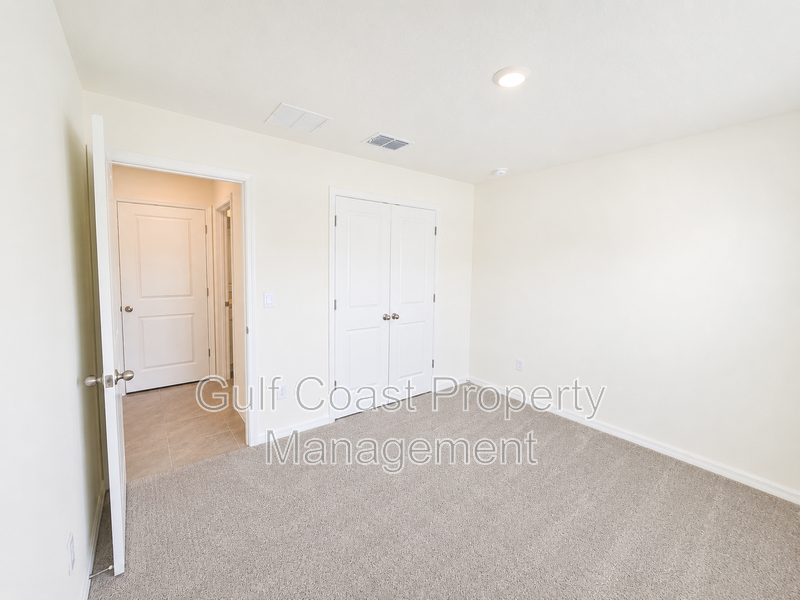 10642 Chippewa Dr - Photo 5 of 22