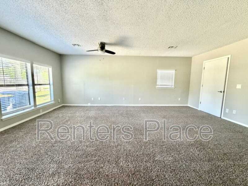 313 N Cedar St - Photo 6 of 20