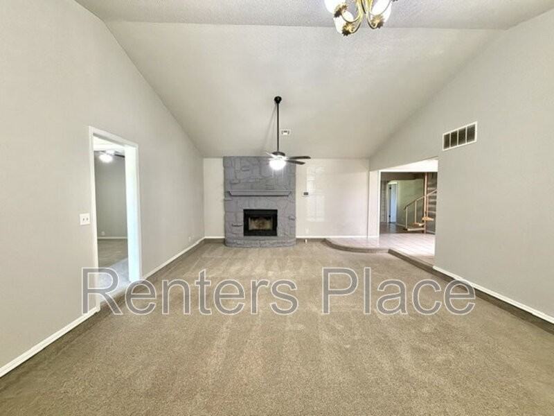 14148 S Poplar Pl - Photo 3 of 30
