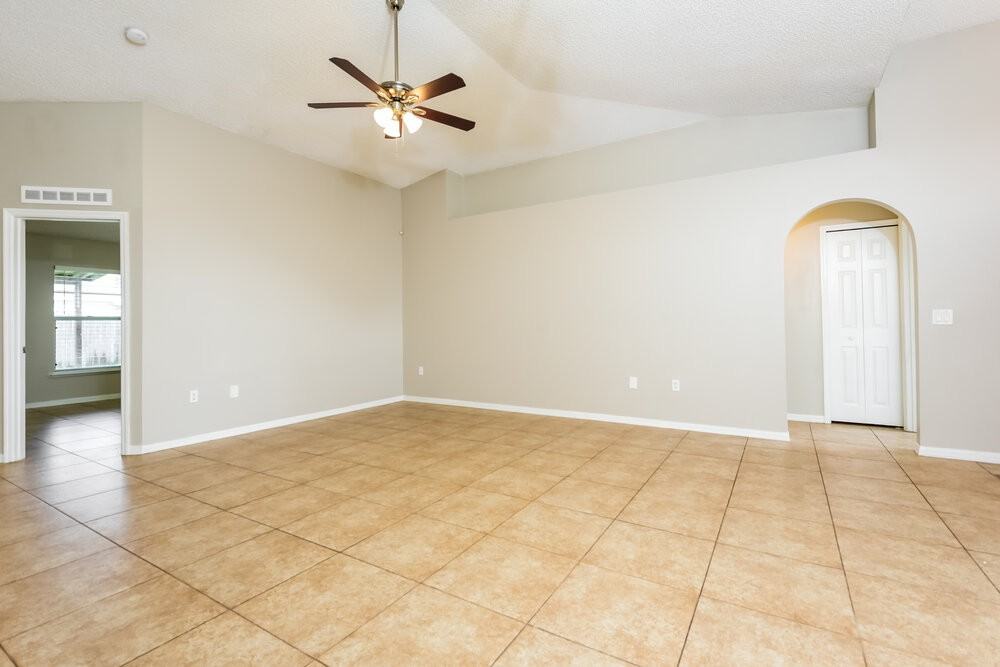 16844 Cornerwood Dr - Photo 5 of 16