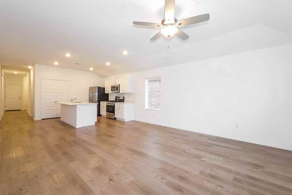 10049 Appaloosa Ln - Photo 4 of 19