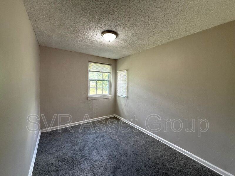 9073 11th Ave - Photo 2 of 10